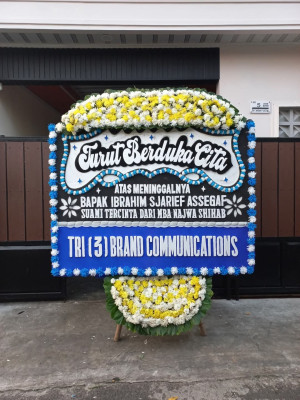 Papan Bunga Duka di Kutowinangun Kidul
